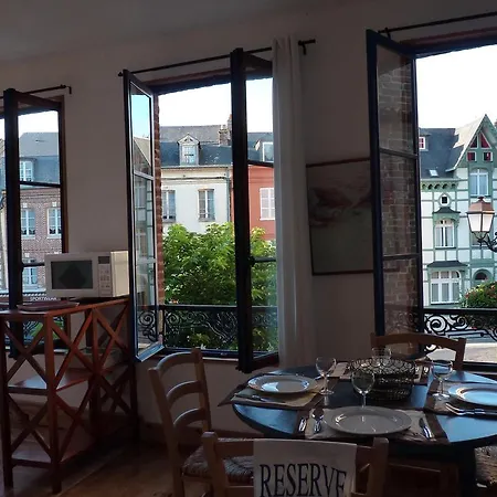 Atelier D'art Saint Leonard 4* Онфлёр